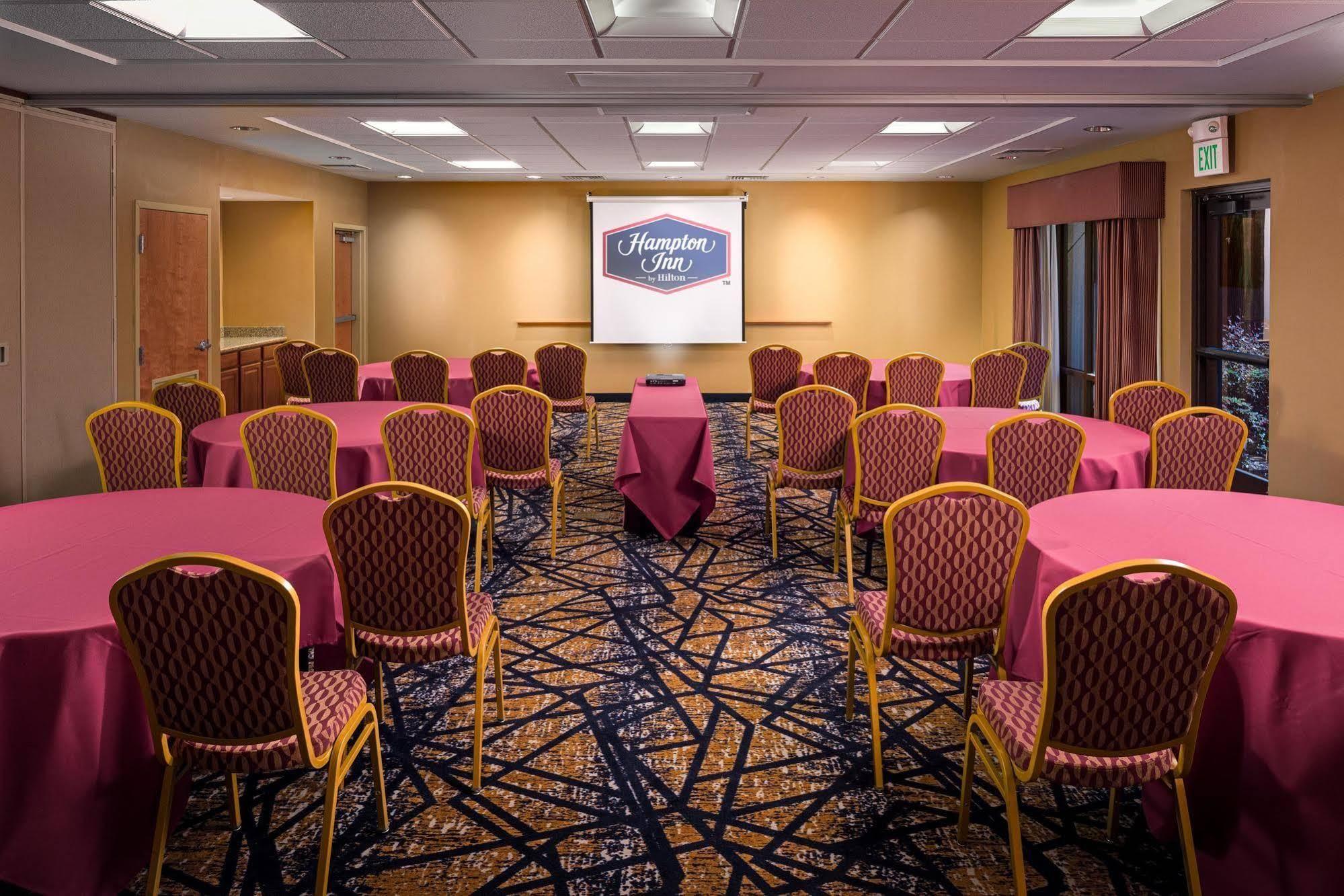Hampton Inn & Suites Windsor-Sonoma Wine Country Exterior foto