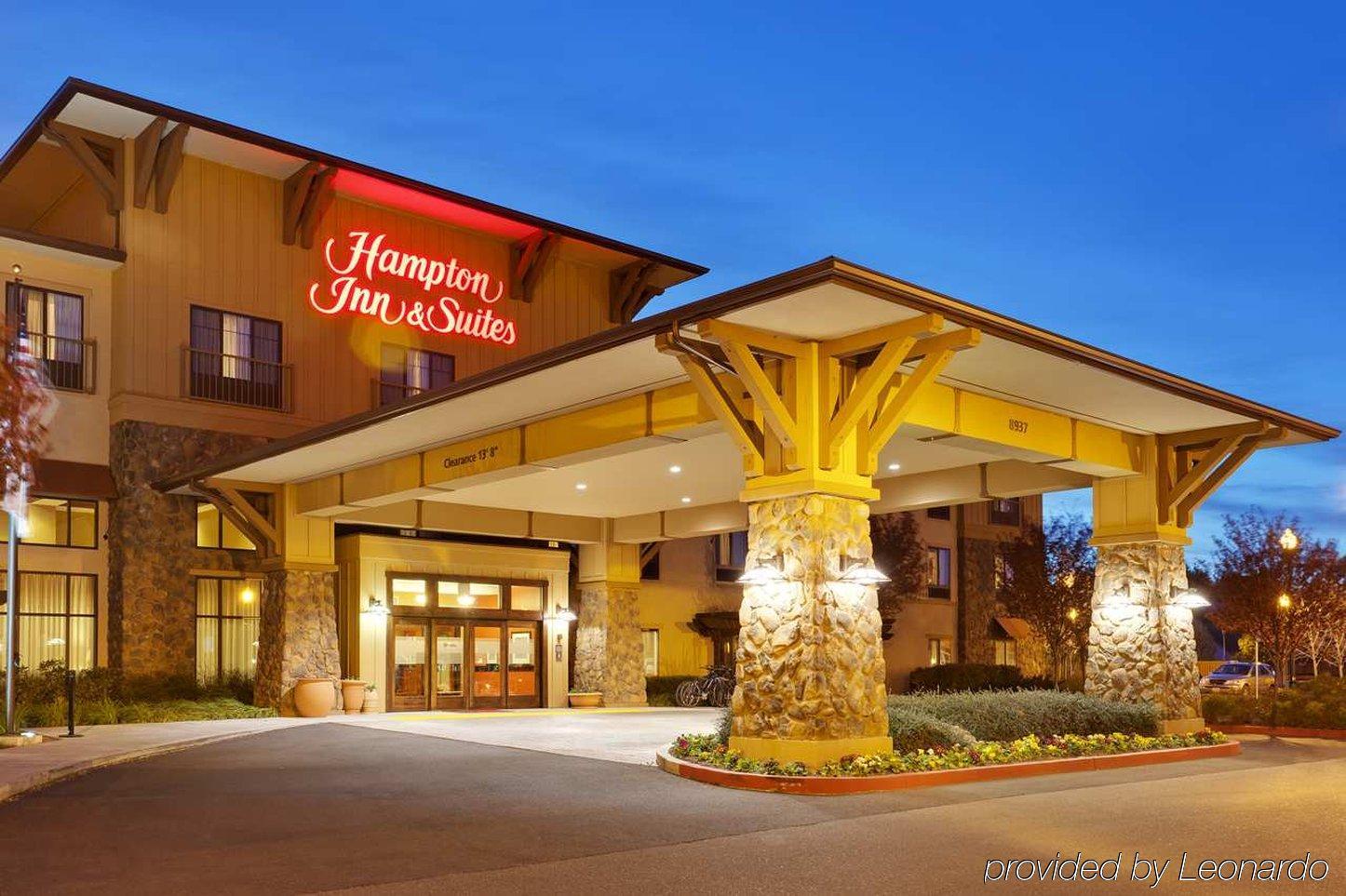 Hampton Inn & Suites Windsor-Sonoma Wine Country Exterior foto